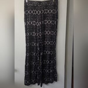 Mossimo Supply Co. Black and Gray Geometric Wide Leg Pants